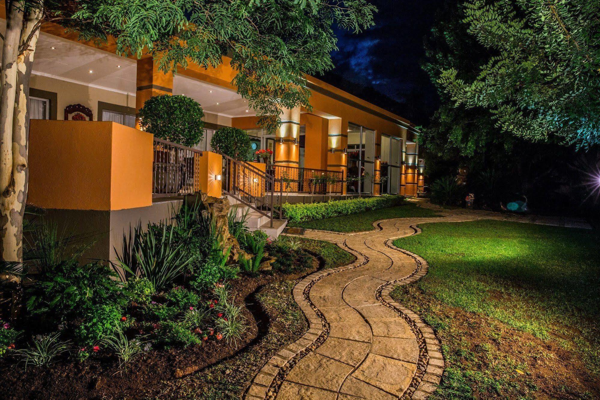 Home Guesthouse Rustenburg Extérieur photo