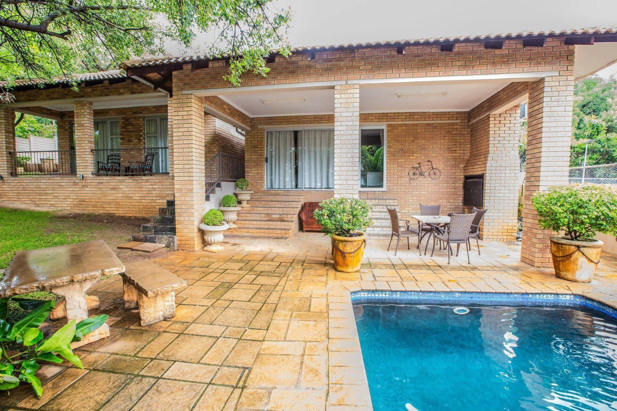 Home Guesthouse Rustenburg Extérieur photo